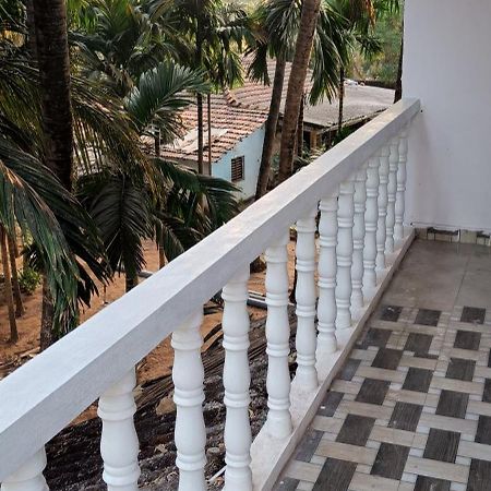 Mahalaxmi Guest House Гокарна Екстериор снимка