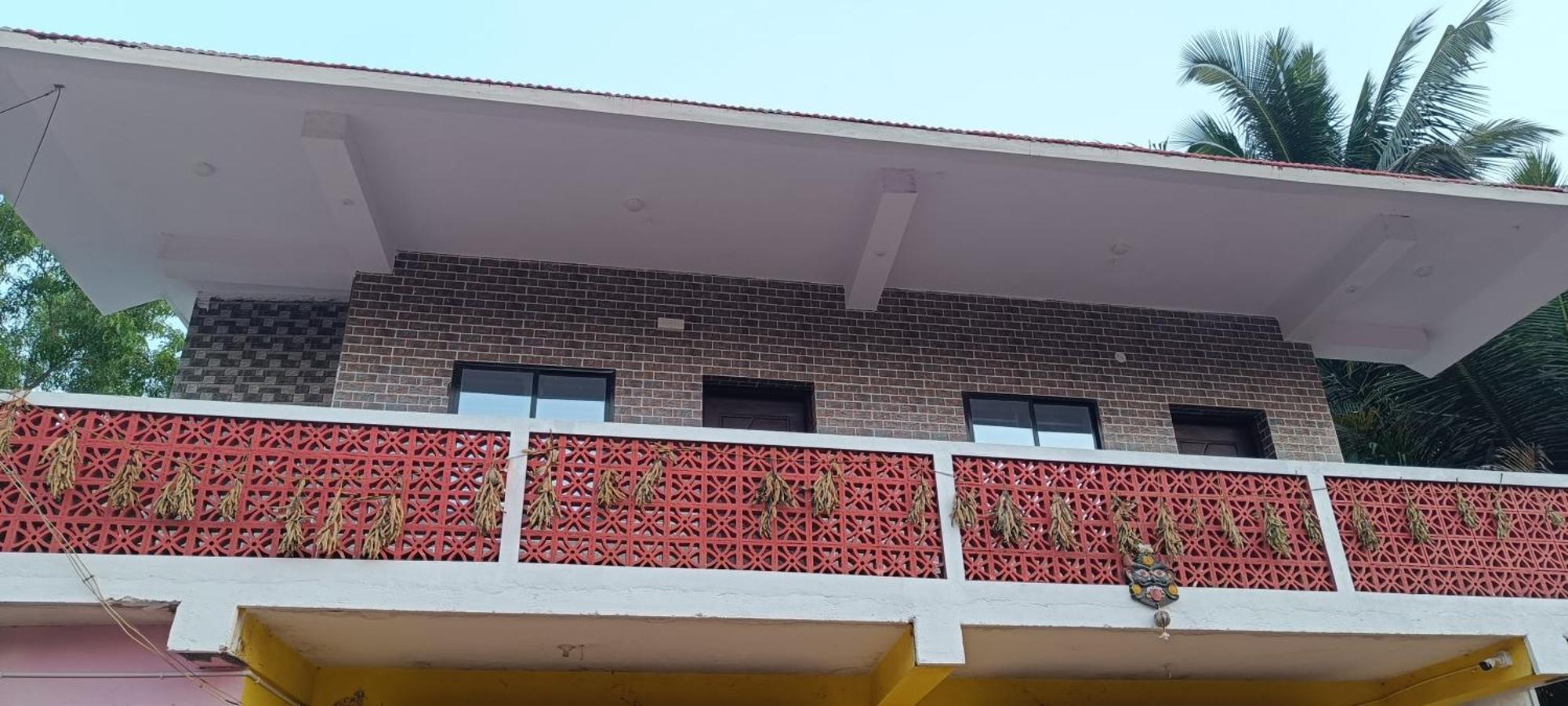 Mahalaxmi Guest House Гокарна Екстериор снимка